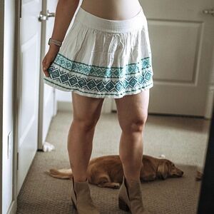 Aeropostale White Elastic Embroidered Grecian Patterned Linen Mini Skirt Size L